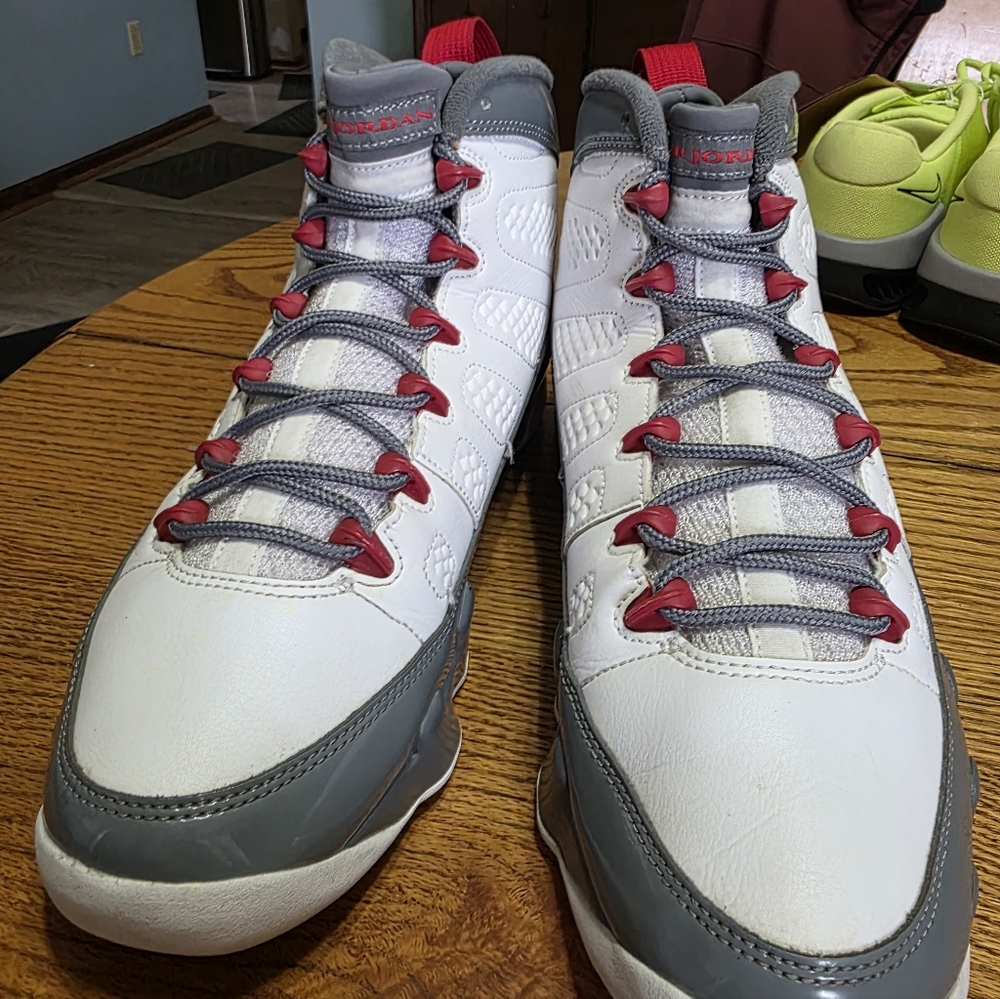 Jordan 9 Fire Red, Size 10.5, Like New! - Picture 6 of 6